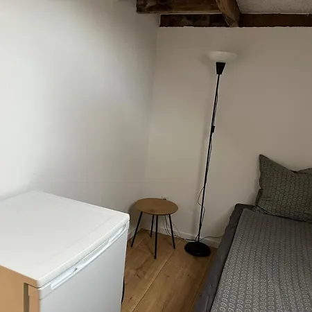 Albergue Den Gamel Togstation Give