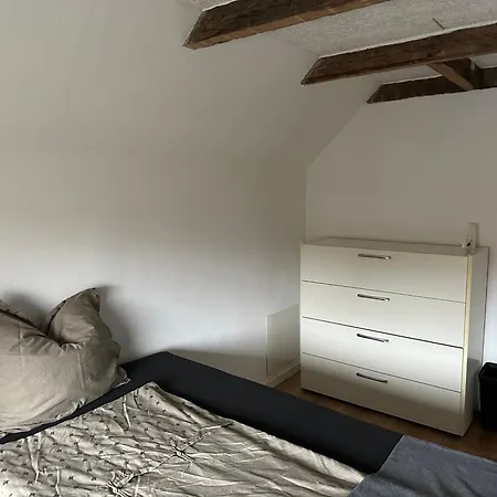 Den Gamel Togstation Albergue Give
