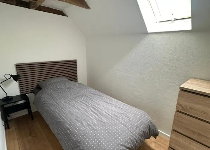 Vandrarhem Den Gamel Togstation