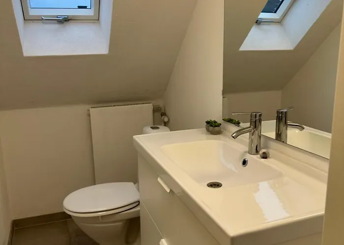 Vandrarhem Den Gamel Togstation *